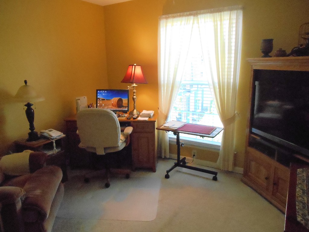 324 Russell Road, Unit 202 Westfield, MA 01085 - Photo 10 of 17 Gallery Image 10