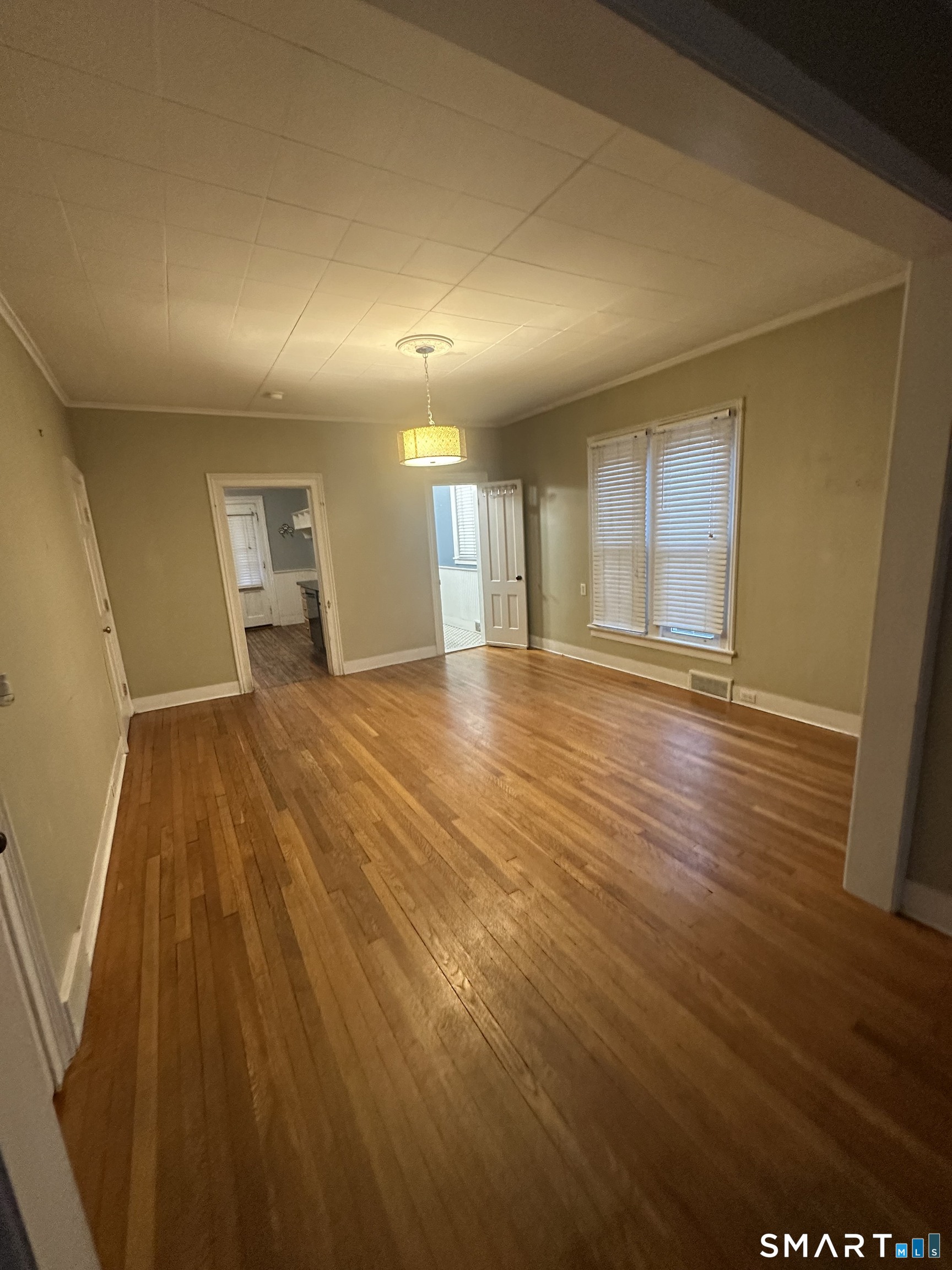 57 Maple Street Thomaston, CT 06787 - Photo 2 of 9