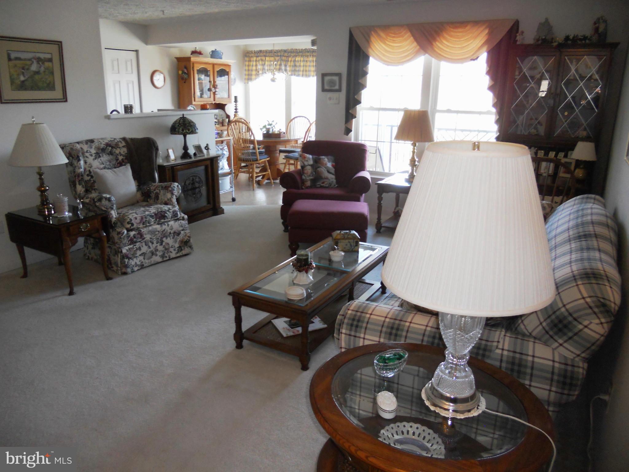 4527 Aspen Mill Road, Unit 4527 Baltimore, MD 21236 - Photo 2 of 22 Living Room