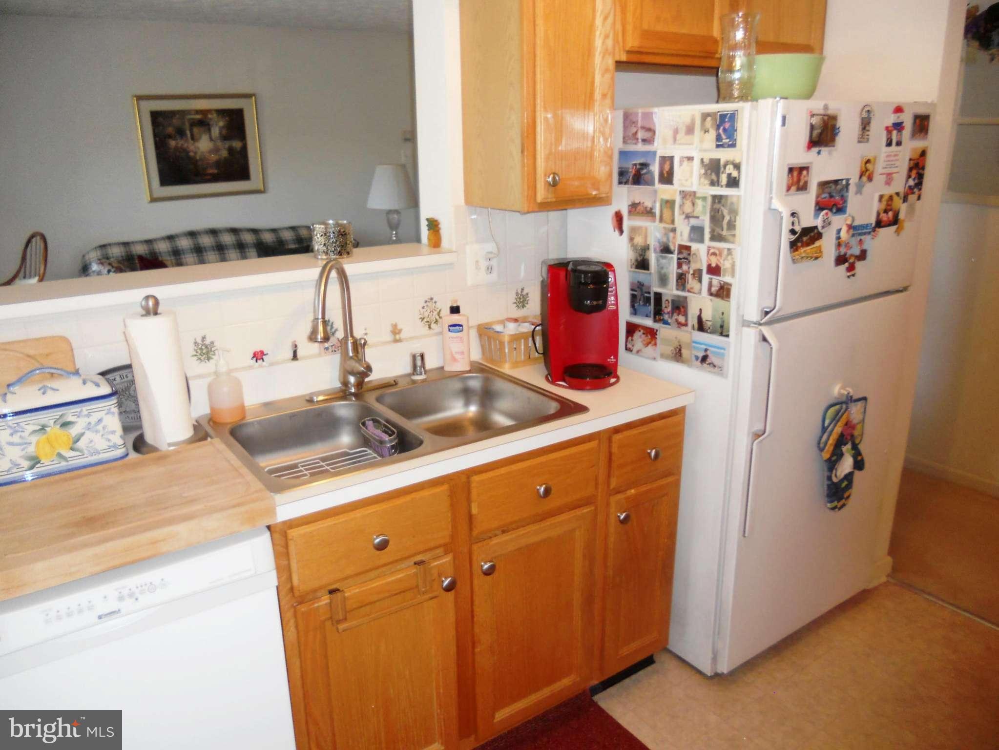 4527 Aspen Mill Road, Unit 4527 Baltimore, MD 21236 - Photo 7 of 22 Kitchen