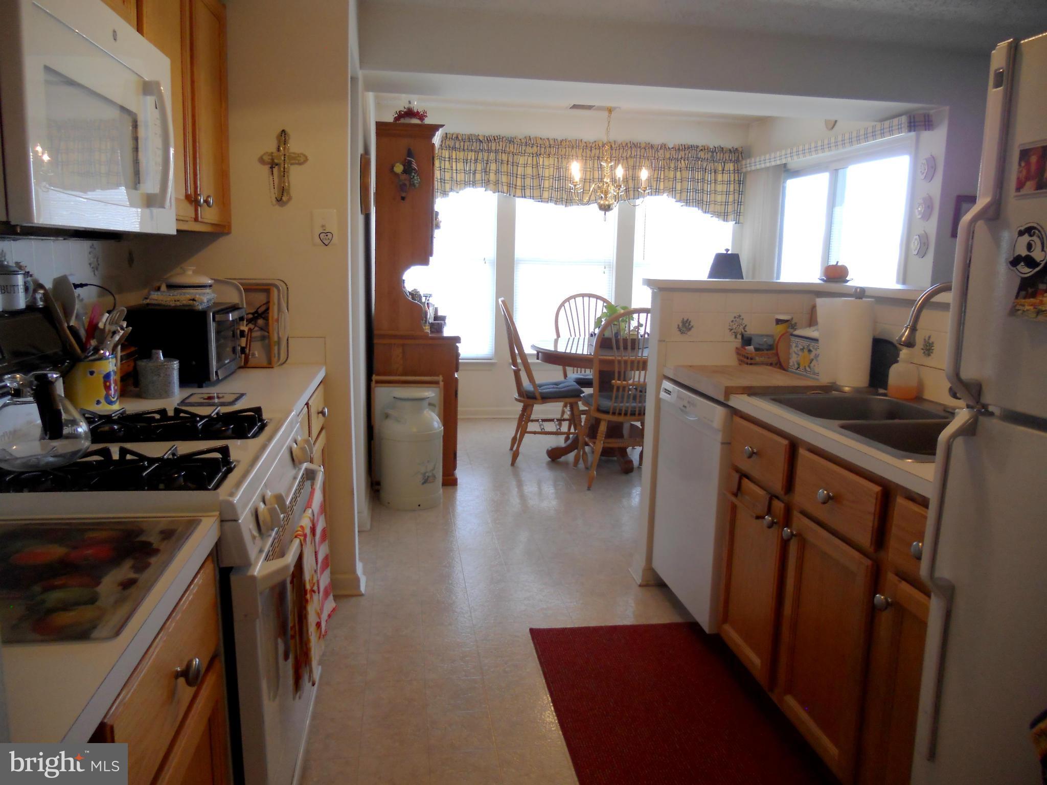 4527 Aspen Mill Road, Unit 4527 Baltimore, MD 21236 - Photo 8 of 22 Kitchen