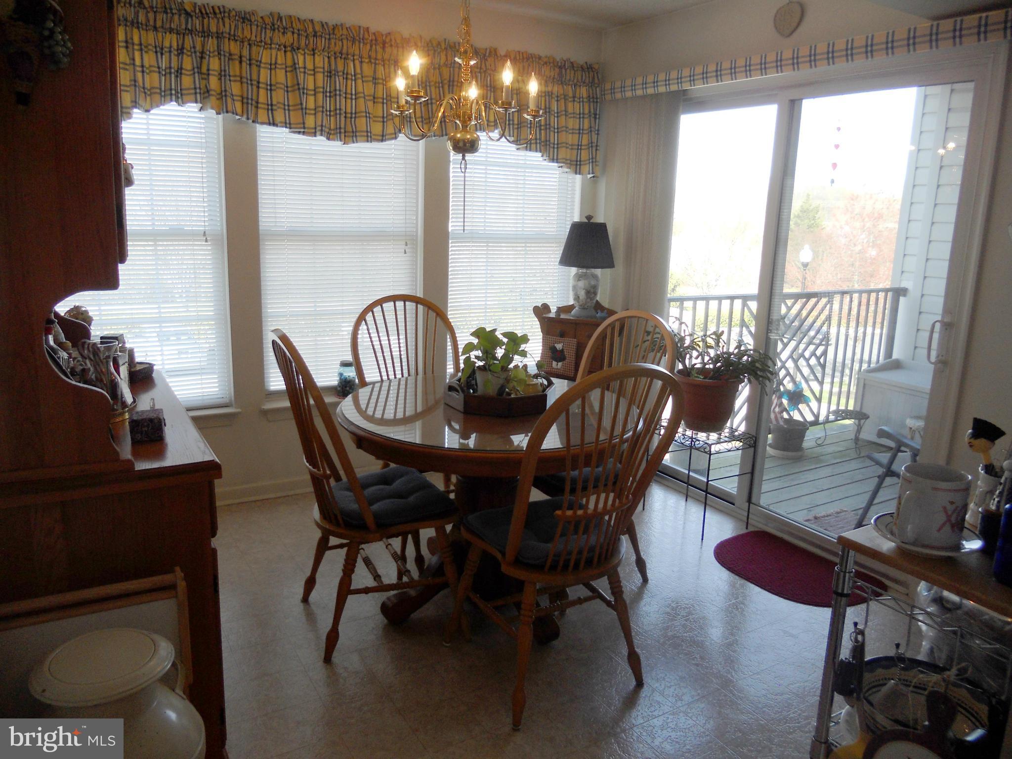 4527 Aspen Mill Road, Unit 4527 Baltimore, MD 21236 - Photo 10 of 22 Breakfast Room