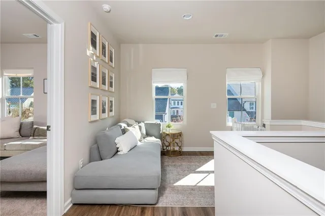 a view of livingroom with furniture