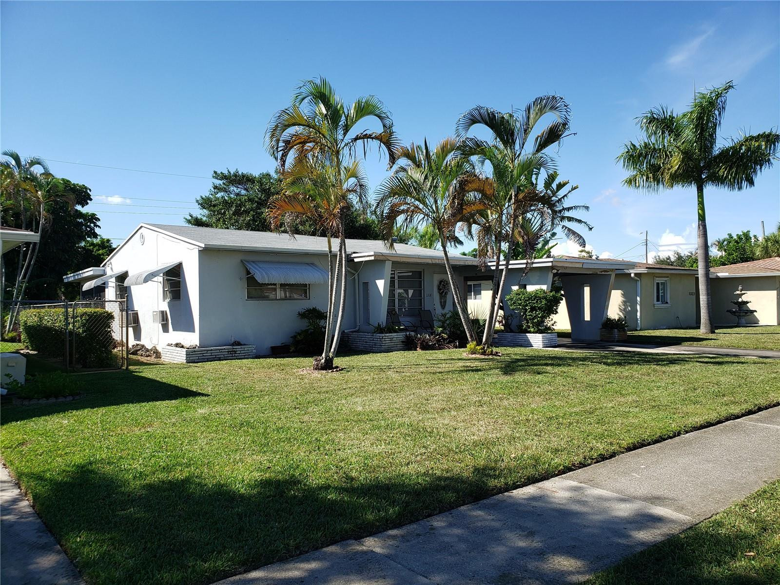 1318 North 31st Road Hollywood, FL 33021 - Photo 1 of 23 Photo 1