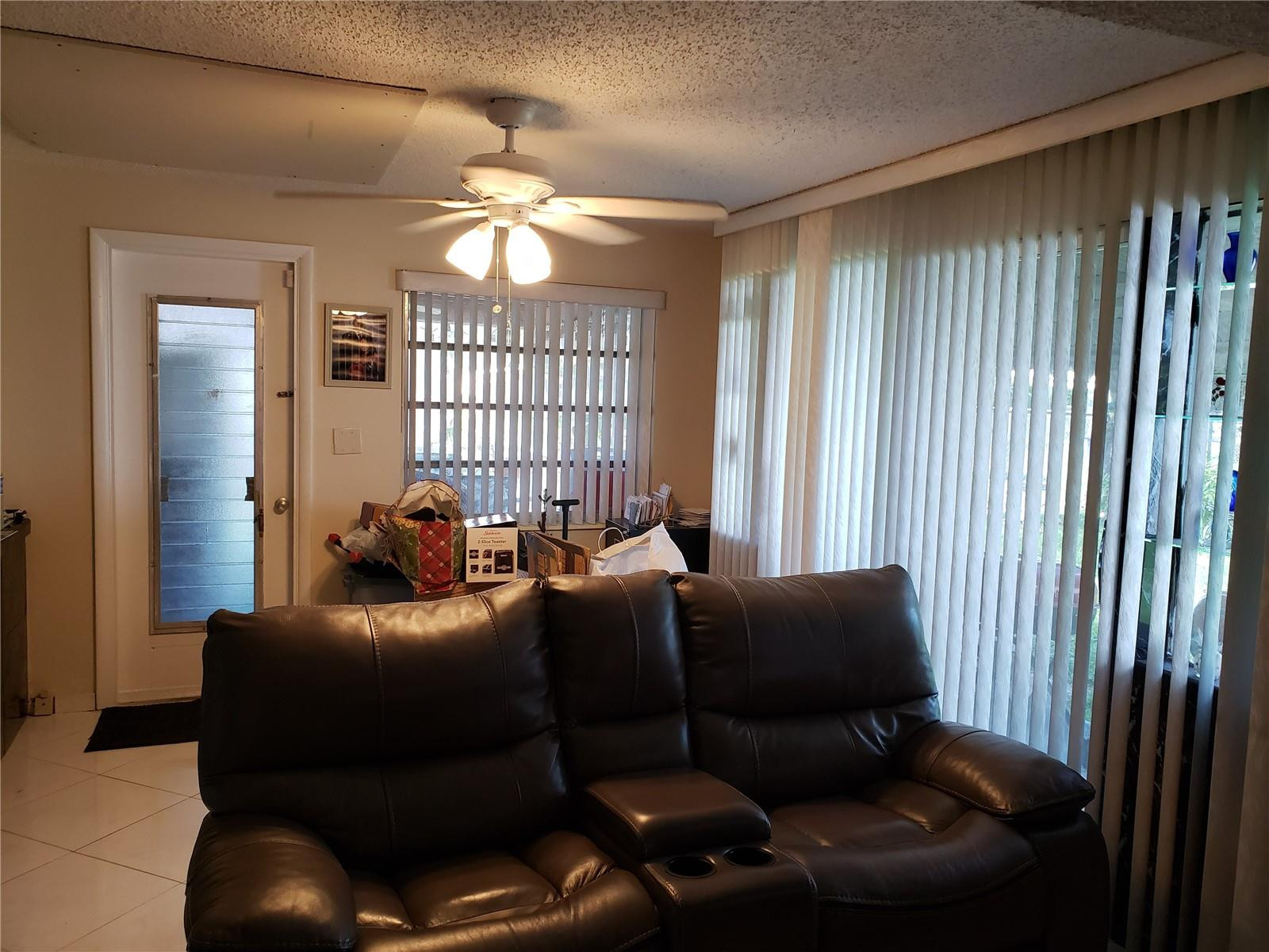 1318 North 31st Road Hollywood, FL 33021 - Photo 15 of 23 Photo 15