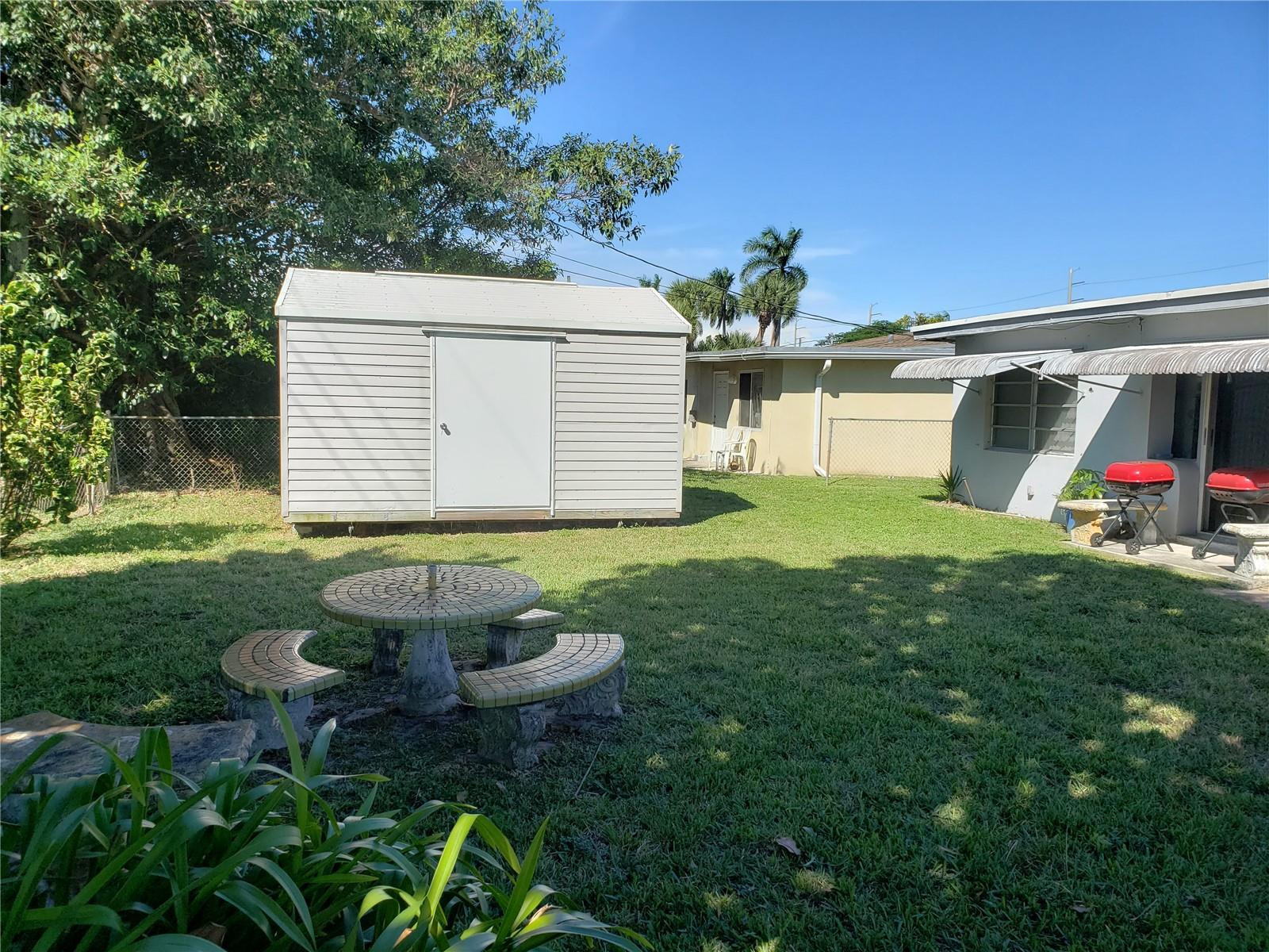 1318 North 31st Road Hollywood, FL 33021 - Photo 6 of 23 Photo 6