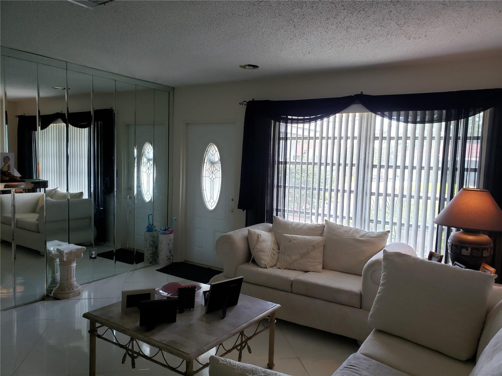 1318 North 31st Road Hollywood, FL 33021 - Photo 9 of 23 Photo 9