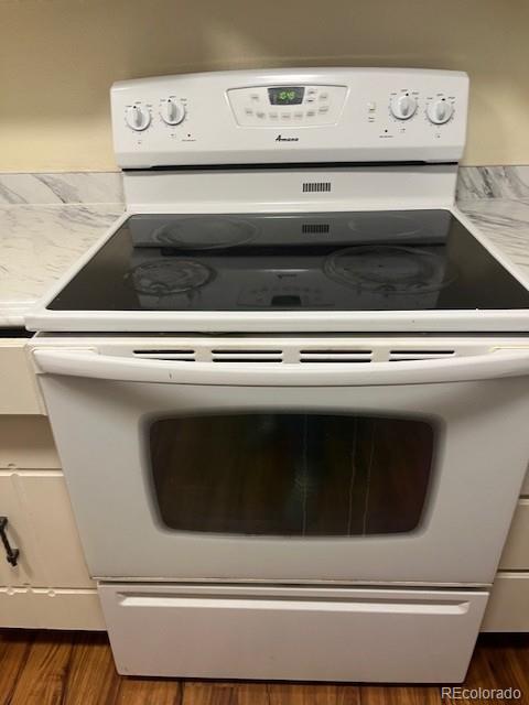 415 South Howes Street, Unit N304 Fort Collins, CO 80521 - Photo 13 of 21 a close view of washer and dryer