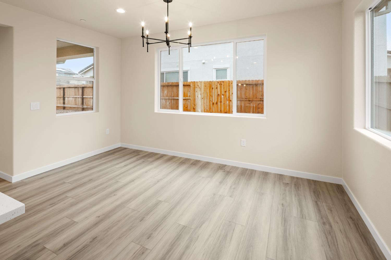 4155 Aura Way Rancho Cordova, CA 95742 - Photo 14 of 41