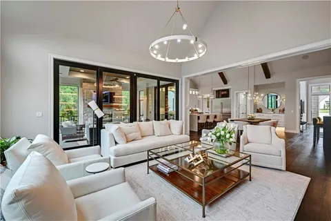 $3,750,000 | 17023 Wallace Way, Loch Lloyd, MO 64012