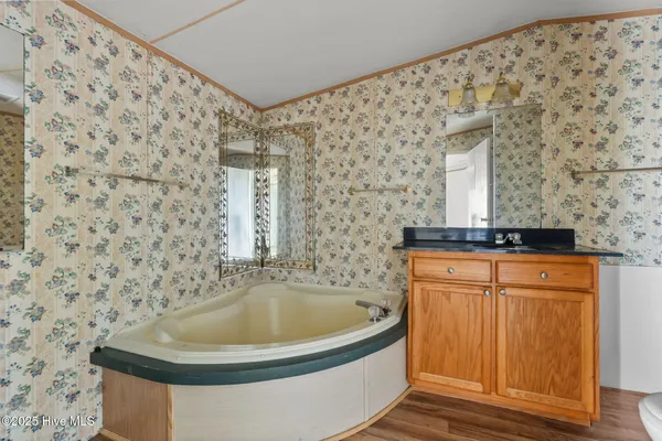 $127,500 | 148 Rhodes Drive, Columbia, NC 27925