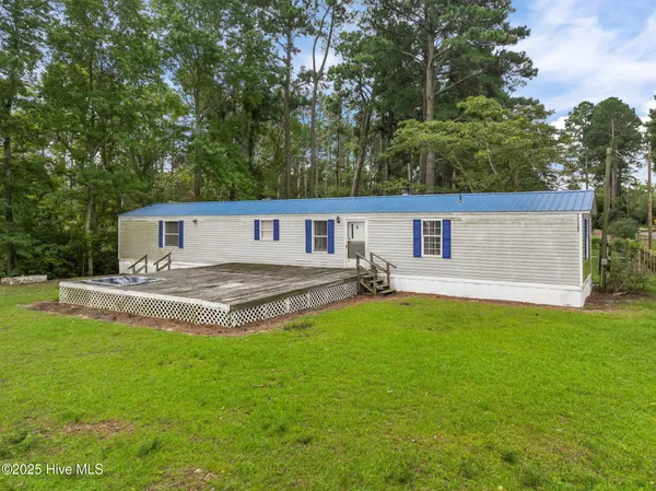 $127,500 | 148 Rhodes Drive, Columbia, NC 27925