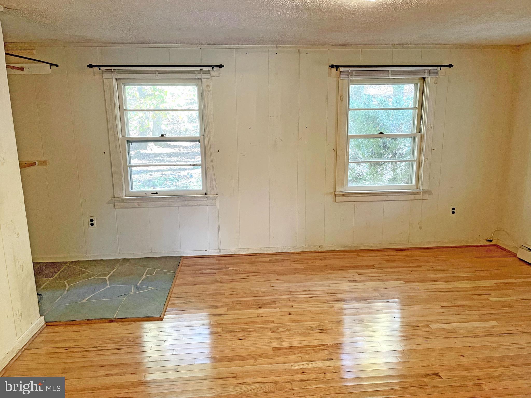 919 Pine Grove Road Bluemont, VA 20135 - Photo 17 of 31 Bedroom 3