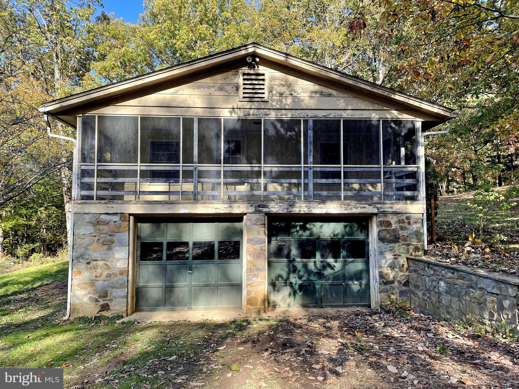 919 Pine Grove Road Bluemont, VA 20135 - Photo 27 of 31 Exterior - Garage