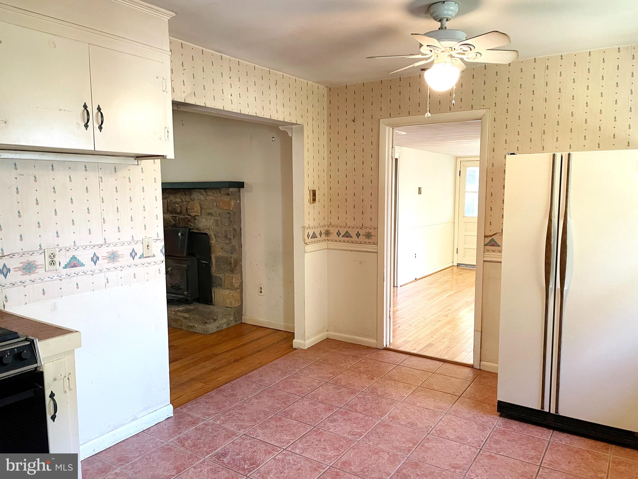 919 Pine Grove Road Bluemont, VA 20135 - Photo 6 of 31 Kitchen
