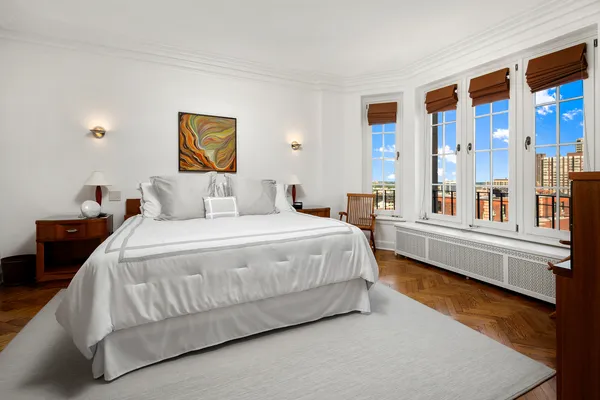 $1,650,000 | 421 West Melrose Street, Unit 18BC, Chicago, IL 60657