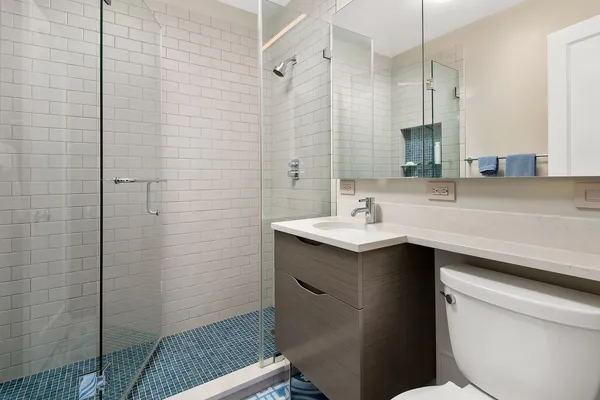 $1,650,000 | 421 West Melrose Street, Unit 18BC, Chicago, IL 60657