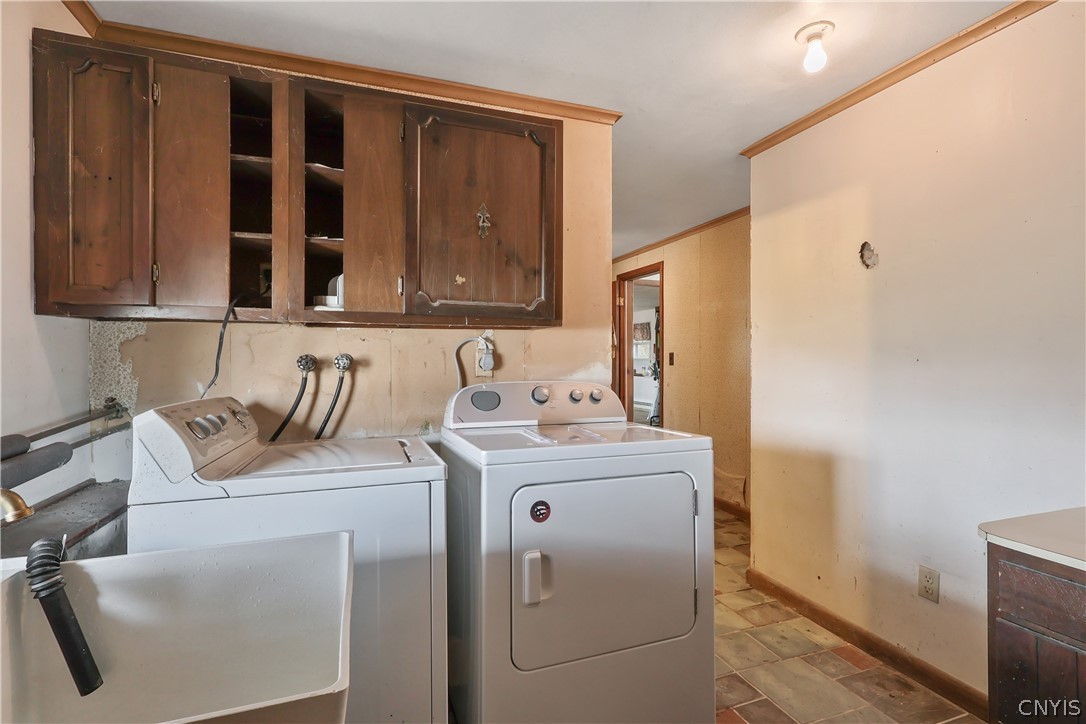 9446 Bear Springs Road Brewerton, NY 13029 - Photo 21 of 39