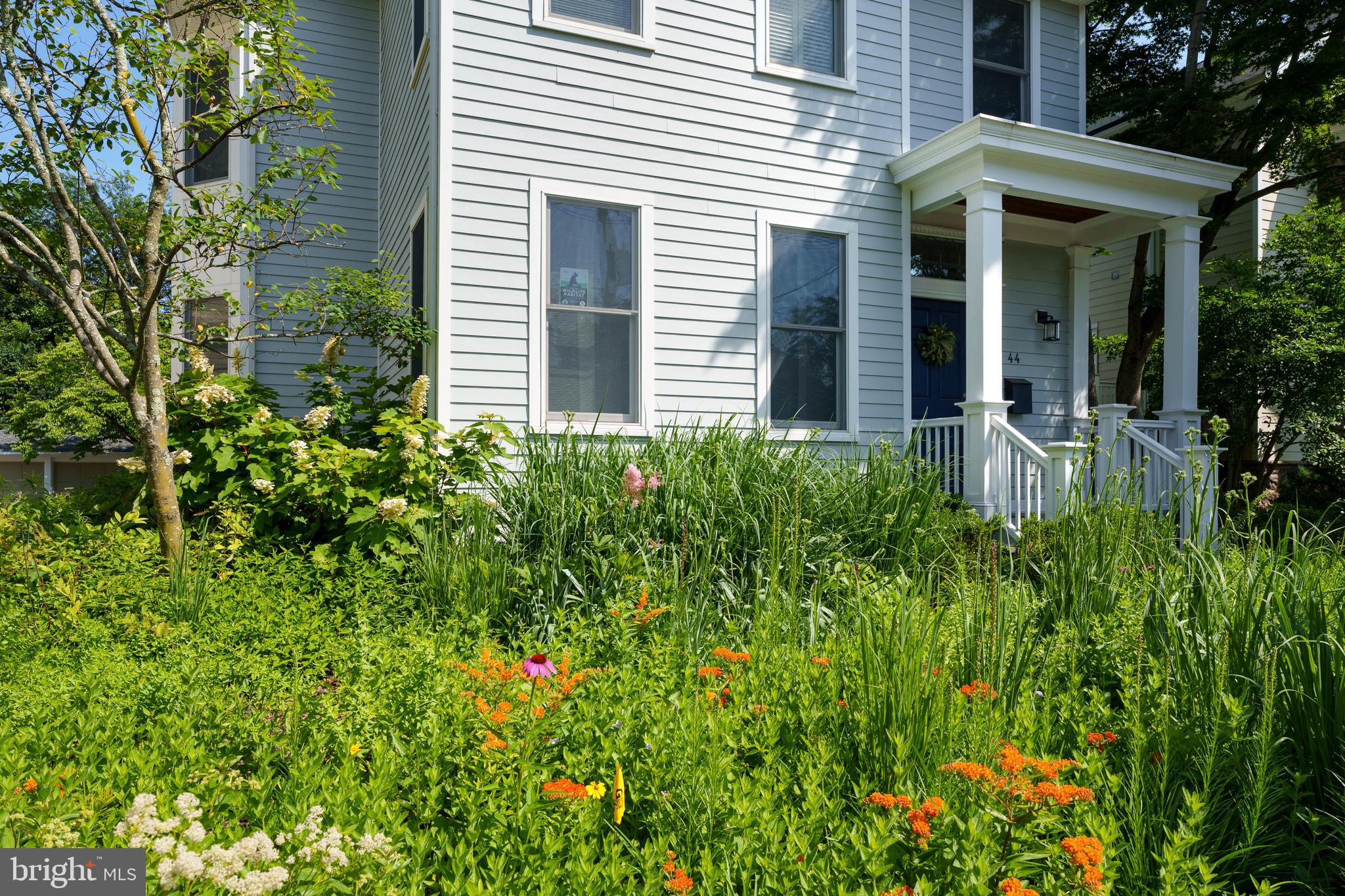 44 Wiggins Street Princeton, NJ 08540 - Photo 6 of 41 a view of a house with balcony and garden