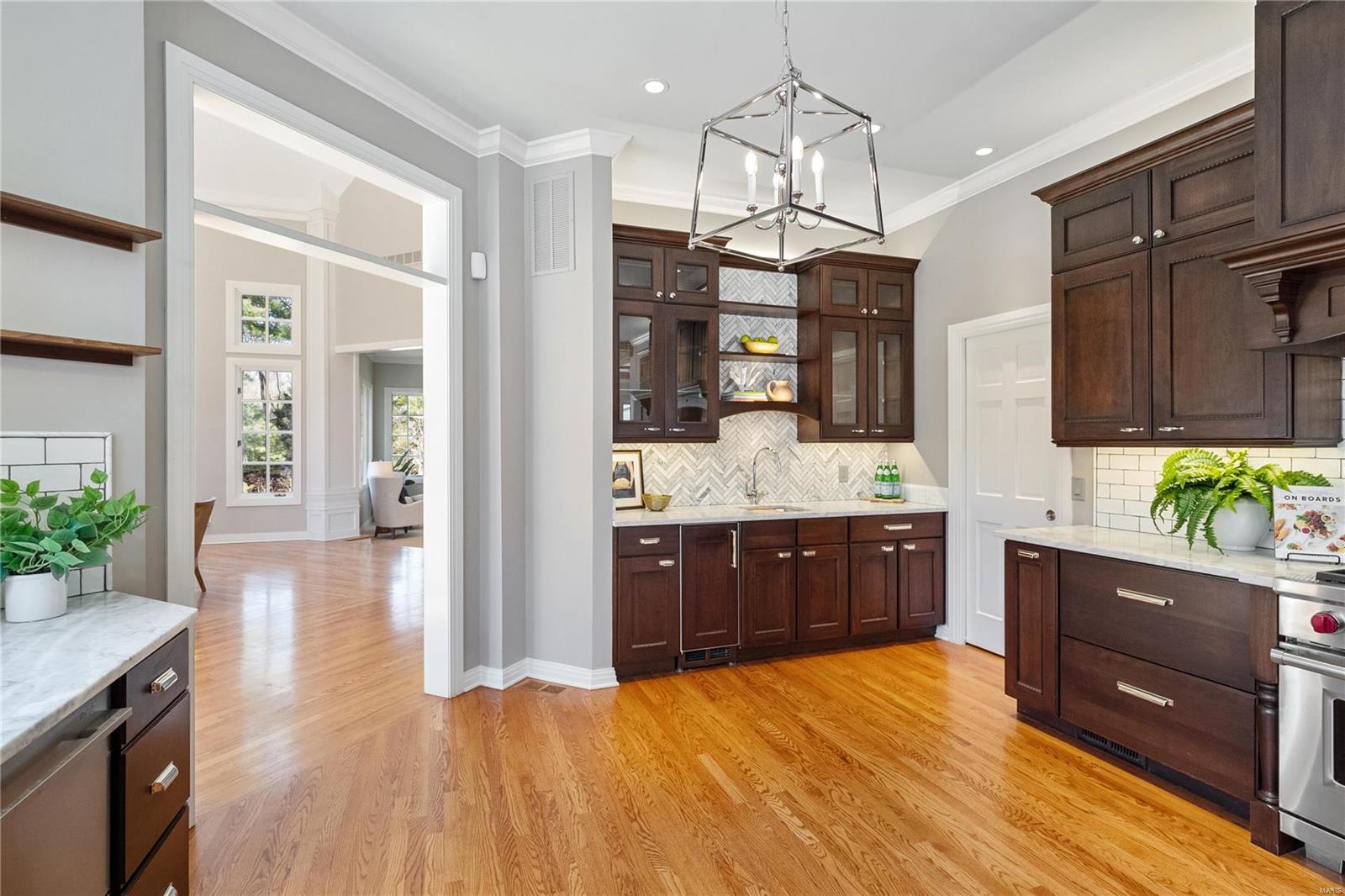 9719 Conway Road Ladue, MO 63124 - Photo 18 of 79 Gallery Image 18