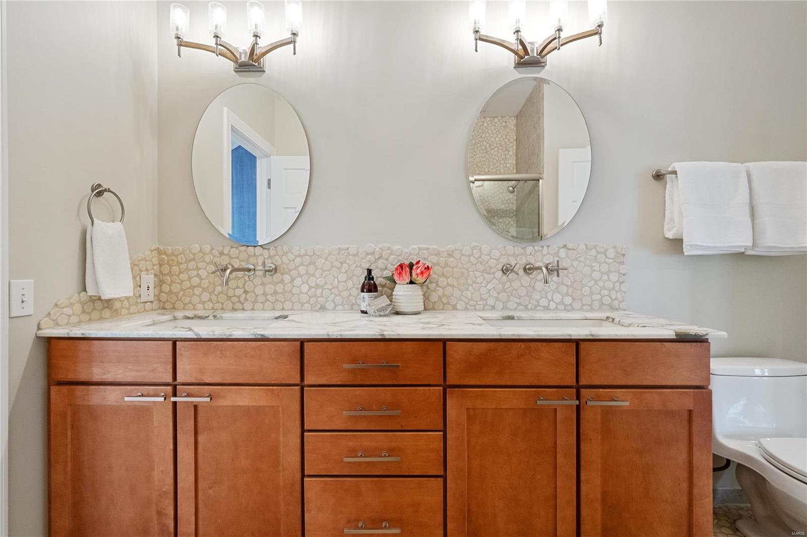 9719 Conway Road Ladue, MO 63124 - Photo 44 of 79 Gallery Image 44