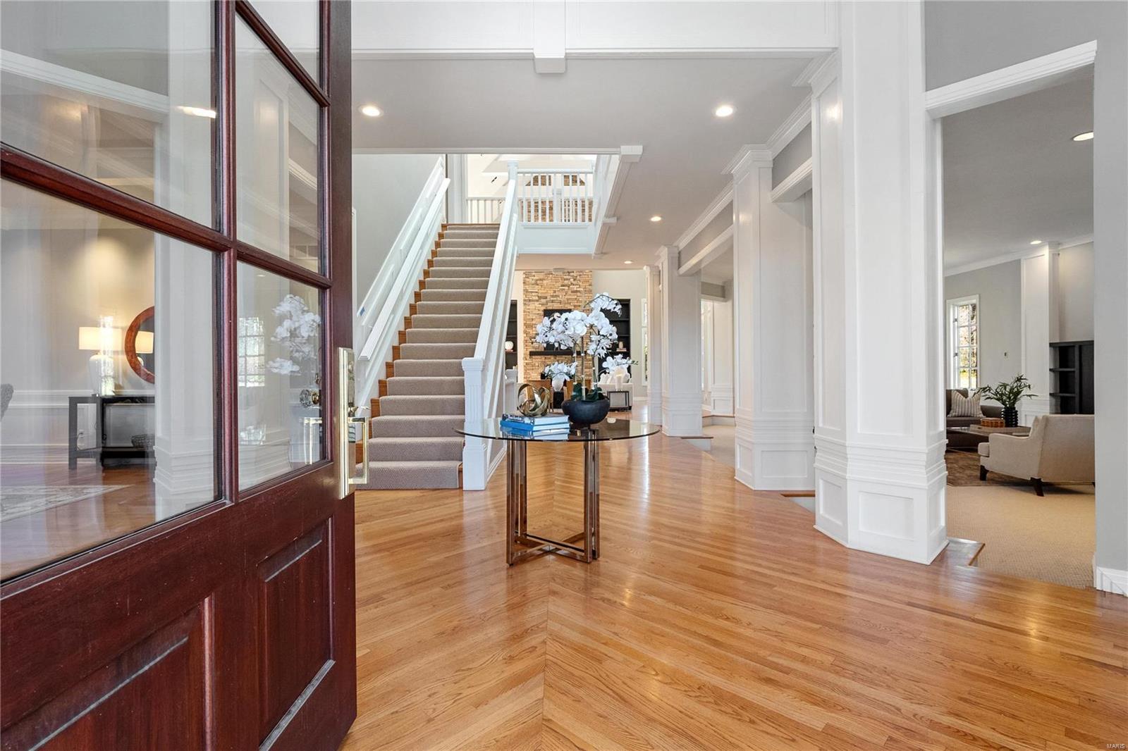 9719 Conway Road Ladue, MO 63124 - Photo 5 of 79 Gallery Image 5