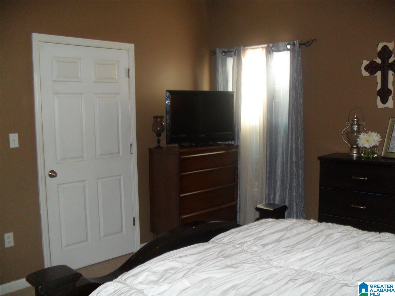 1640 Oliver Road Leeds, AL 35094 - Photo 14 of 24