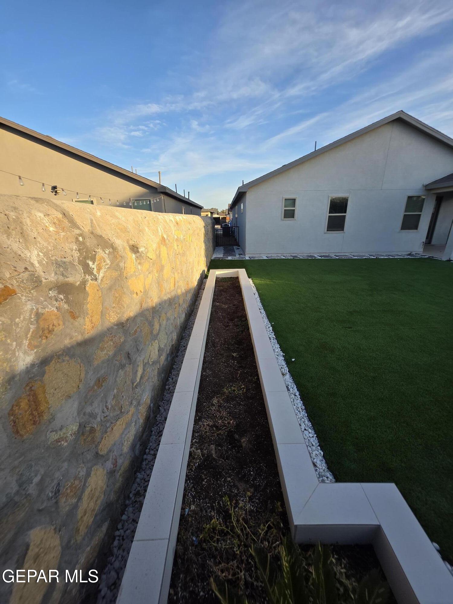 429 Soleil Road Socorro, TX 79927 - Photo 47 of 57 f77f9d2a-852f-4a02-924d-1ceae9f46ef3-1_a