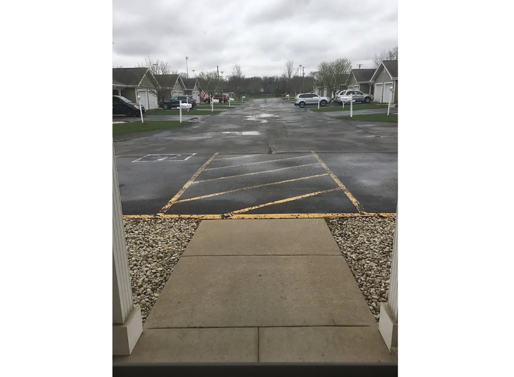 334 Wallace Street, Unit 50 Combined Locks, WI 54113 - Photo 5 of 8