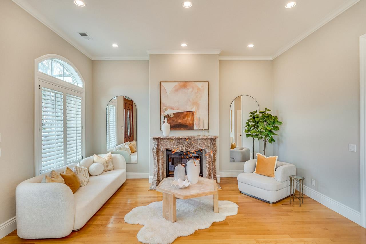 10430 Stern Avenue Cupertino, CA 95014 - Photo 4 of 60