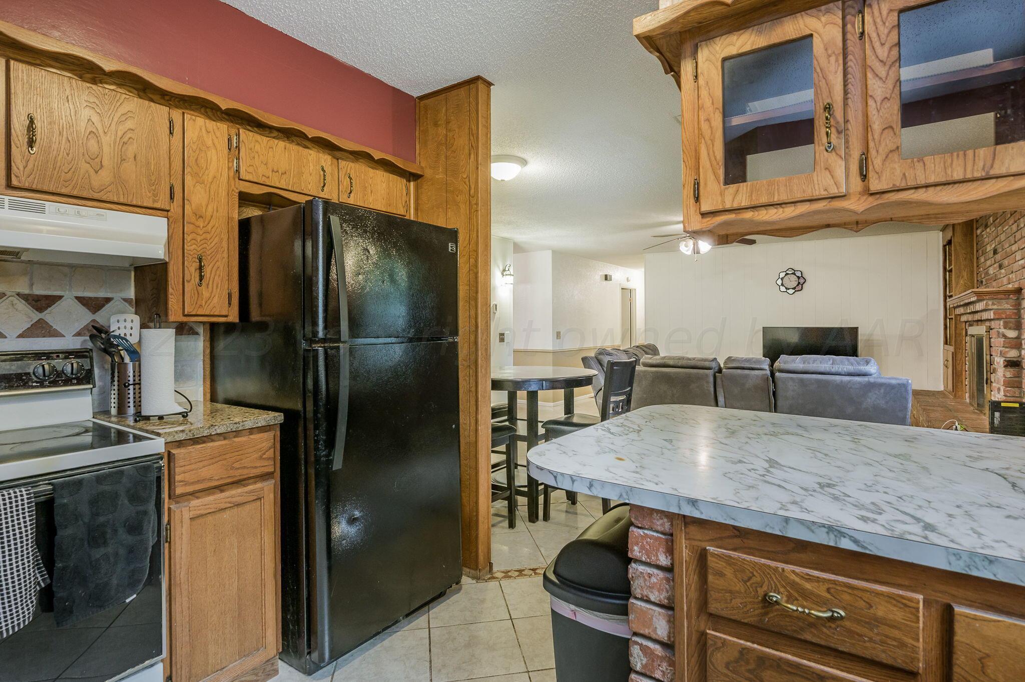 4204 Kingston Road Amarillo, TX 79109 - Photo 7 of 20 Kitchen-3