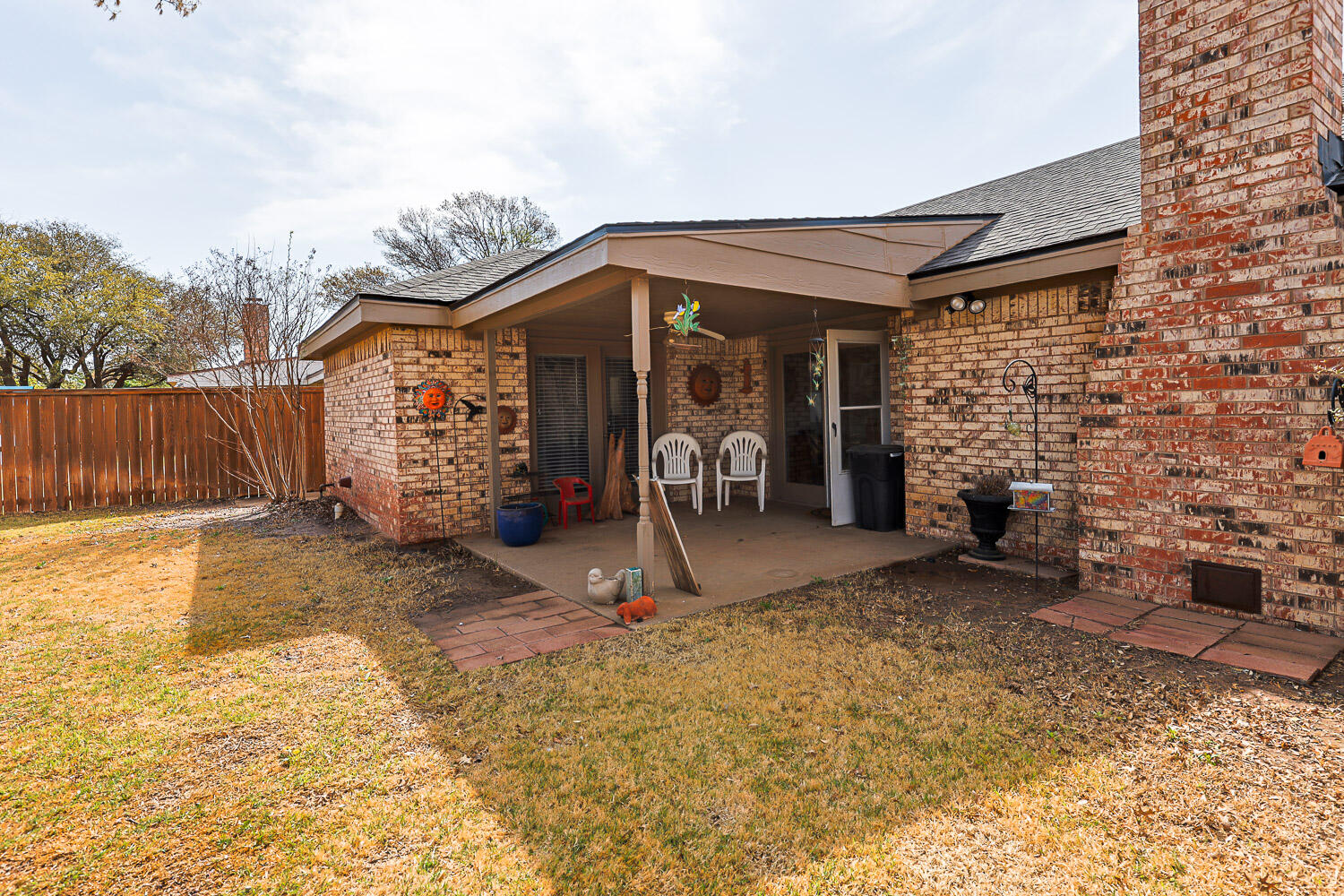 5728 92nd Street Lubbock, TX 79424 - Photo 34 of 40 a view of a backyard