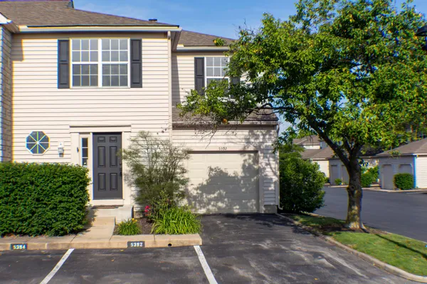 $320,500 | 5392 Pickforde Drive, Unit 5E, Columbus, OH 43235