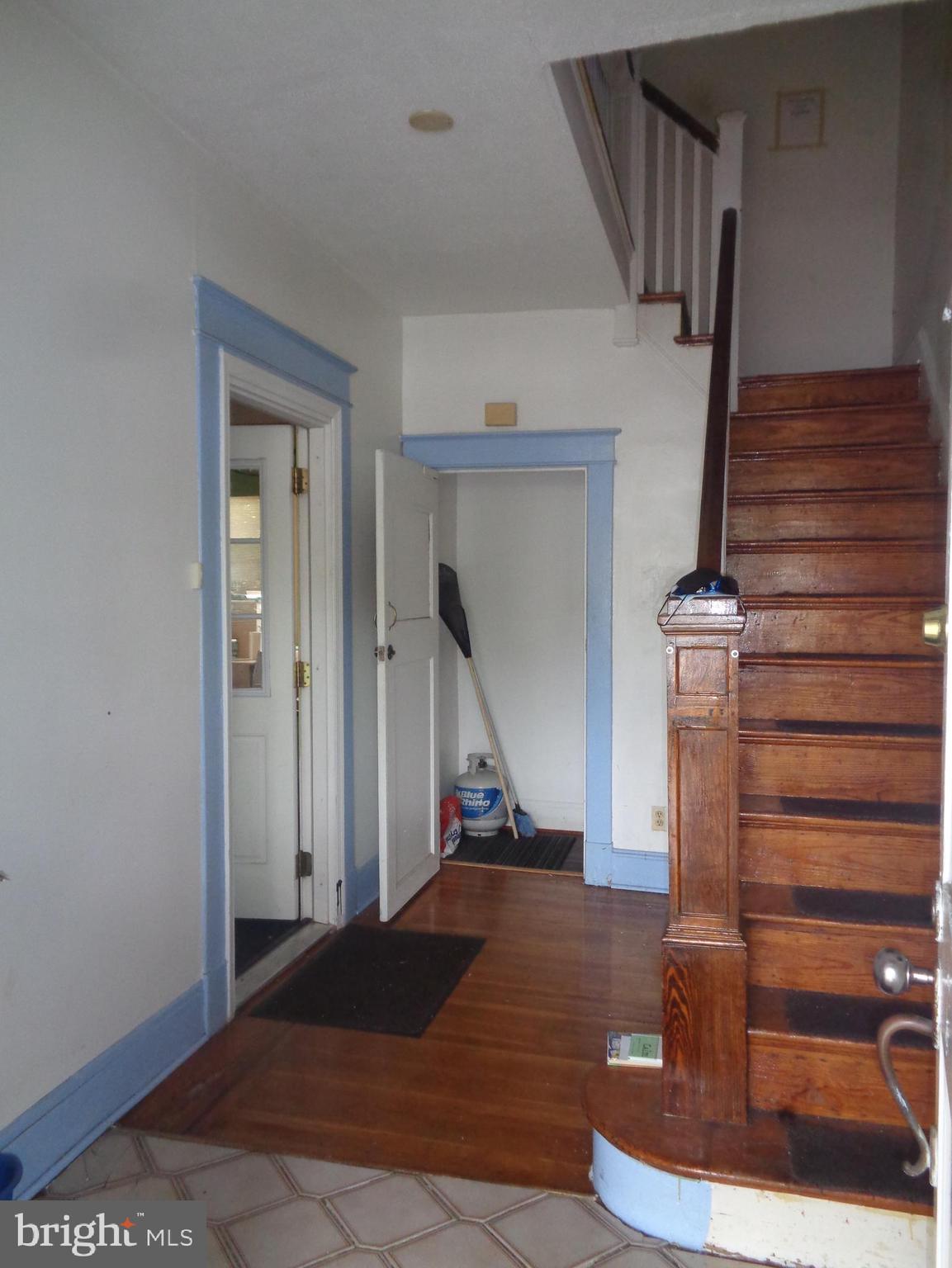 6927 Harford Road Baltimore, MD 21234 - Photo 2 of 20 Stairs lead to the upstairs apartment!