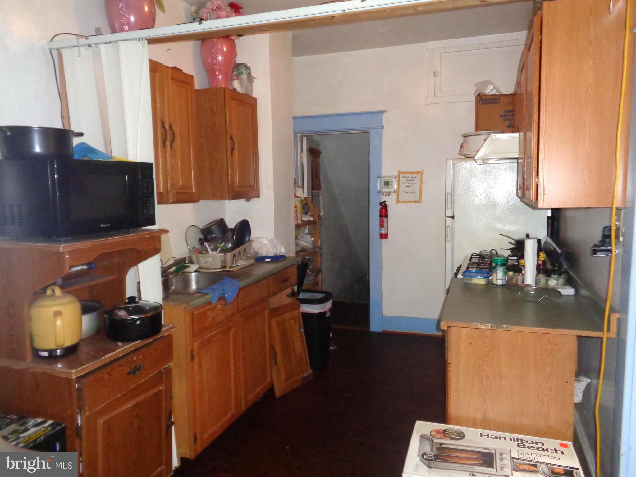 6927 Harford Road Baltimore, MD 21234 - Photo 11 of 20 First Floor Kitchen