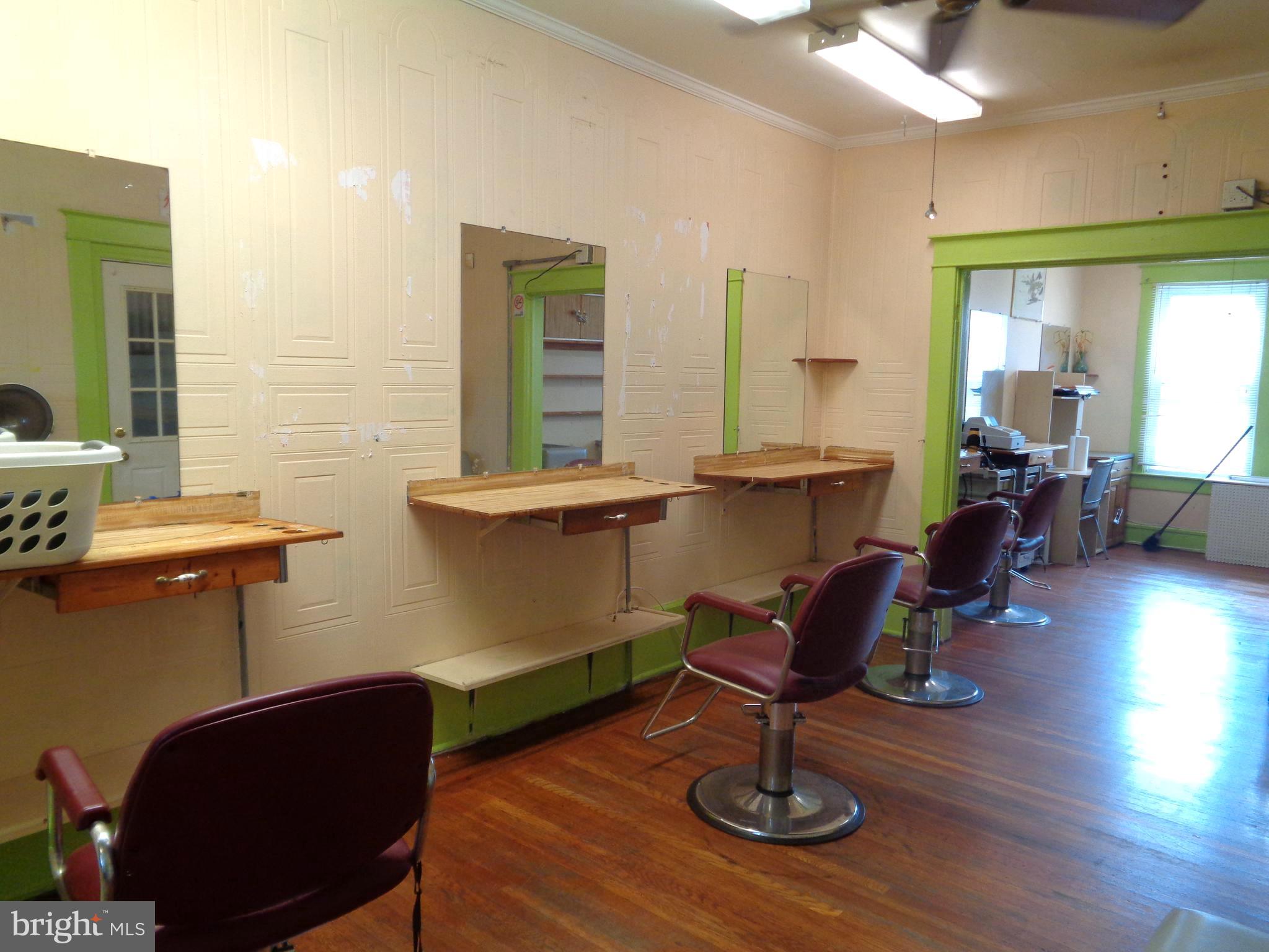 6927 Harford Road Baltimore, MD 21234 - Photo 5 of 20 First Floor Hair Salon