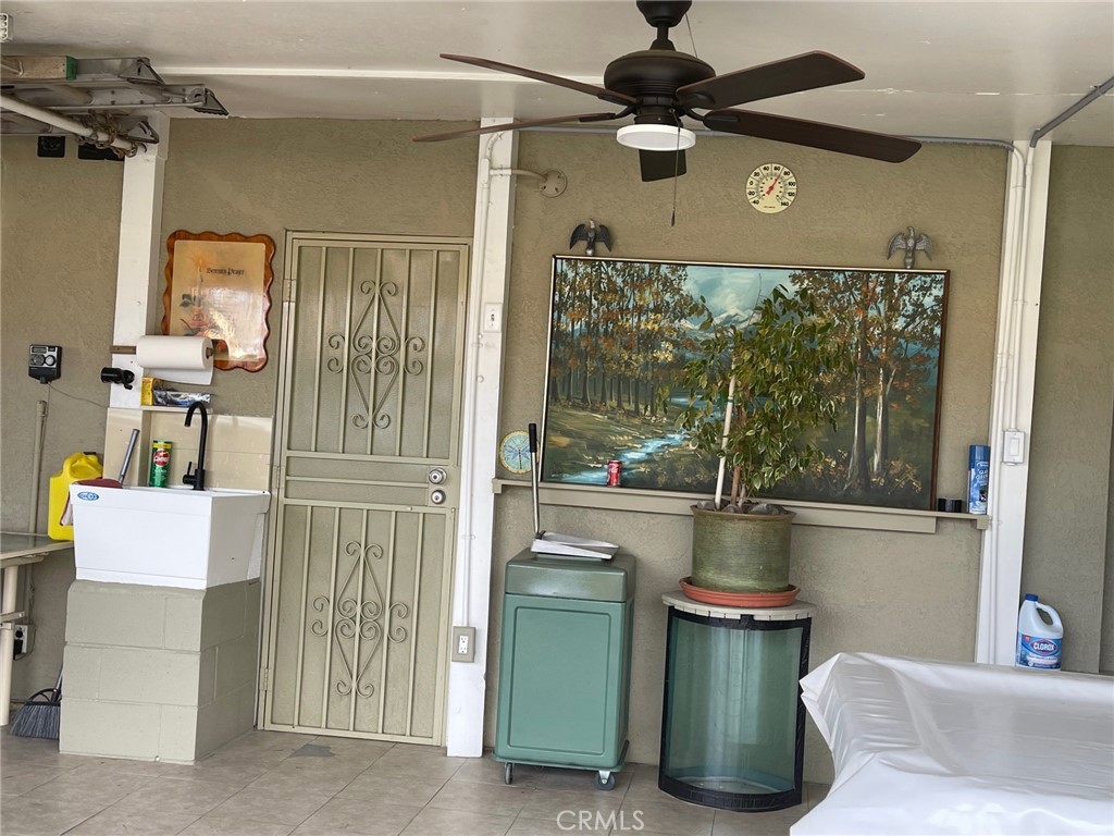 26326 Investors Hemet, CA 92544 - Photo 33 of 46 a living room with furniture and a window