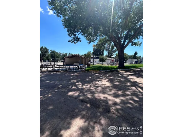 $180,000 | 213 Kiowa Road, Weldona, CO 80653