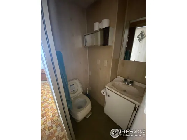 $180,000 | 213 Kiowa Road, Weldona, CO 80653