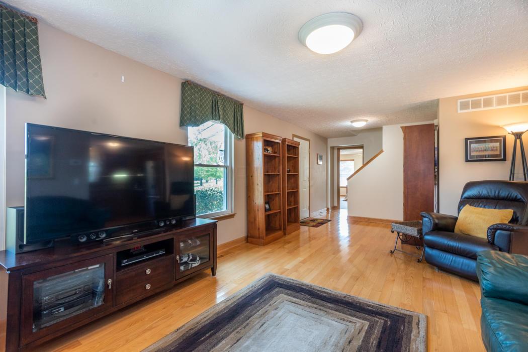 4190 Russell Road Ostrander, OH 43061 - Photo 4 of 51 Gallery Image 4