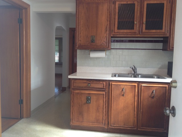 2252 Forest Avenue North Riverside, IL 60546 - Photo 3 of 15