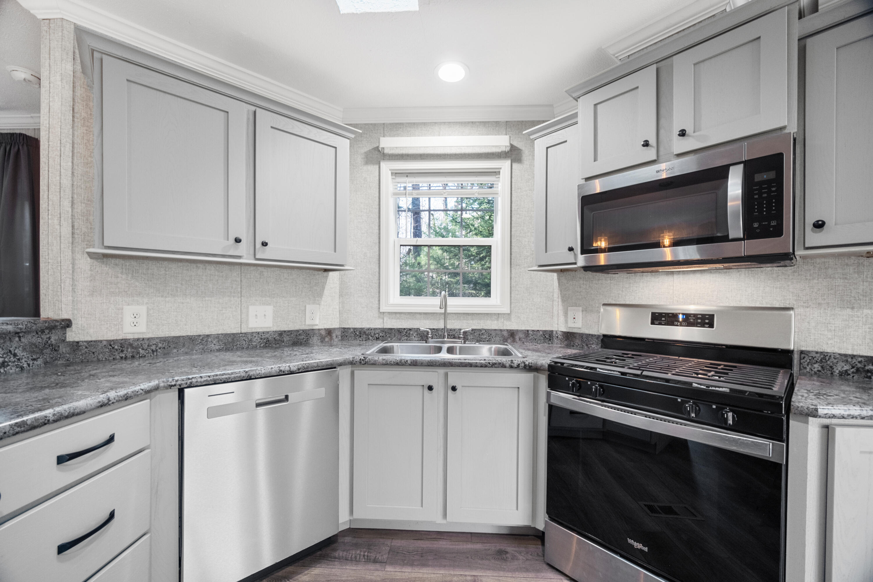 178 Back Searsport Road Belfast, ME 04915 - Photo 10 of 22