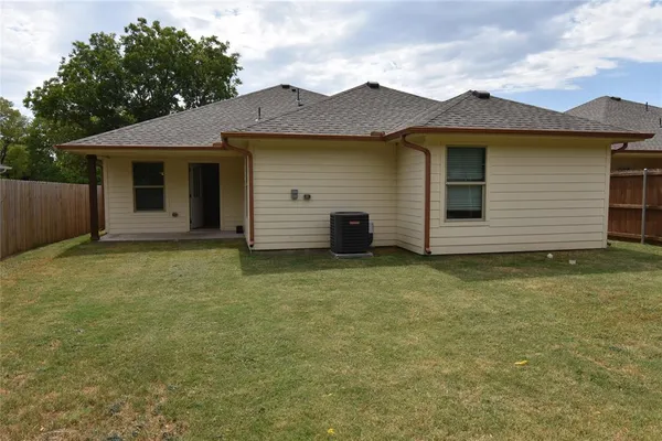 $1,550 | 1203 South 1st Street, Sherman, TX 75090