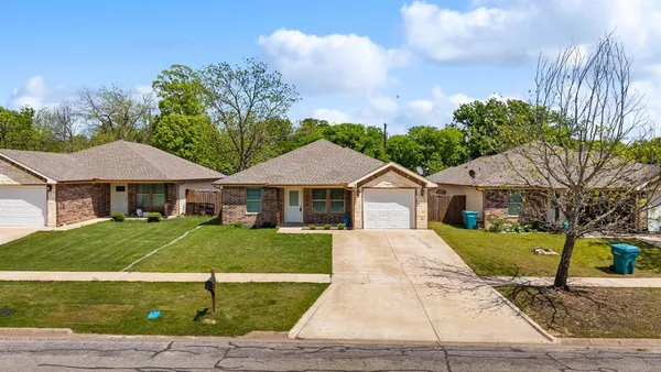 $1,550 | 1203 South 1st Street, Sherman, TX 75090