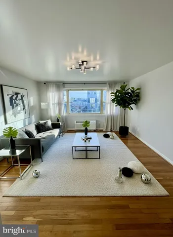 $1,450 | 610 Longfellow Street Northwest, Unit 404, Washington, DC 20011