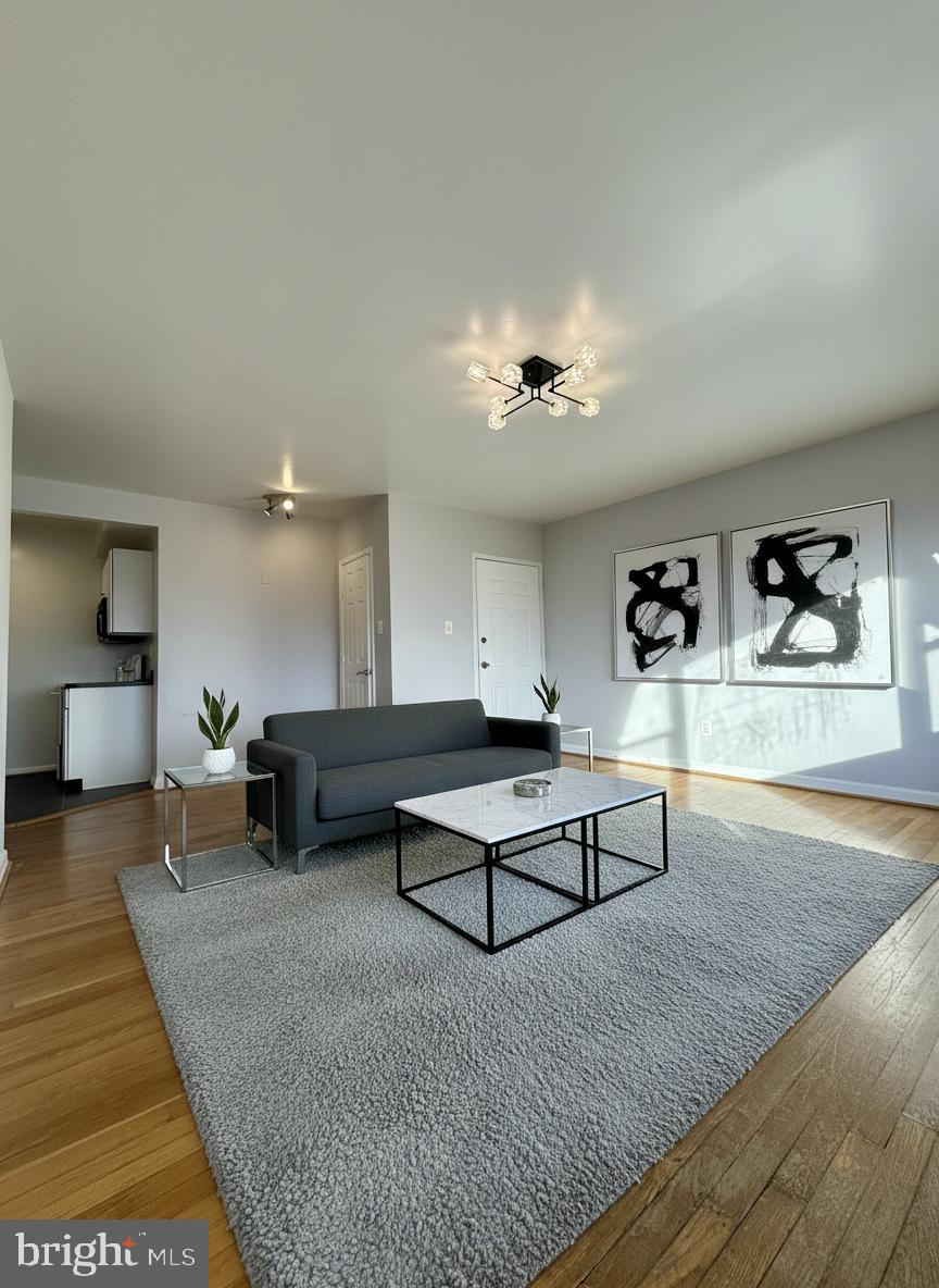 610 Longfellow Street Northwest, Unit 404 Washington, DC 20011 - Photo 5 of 6