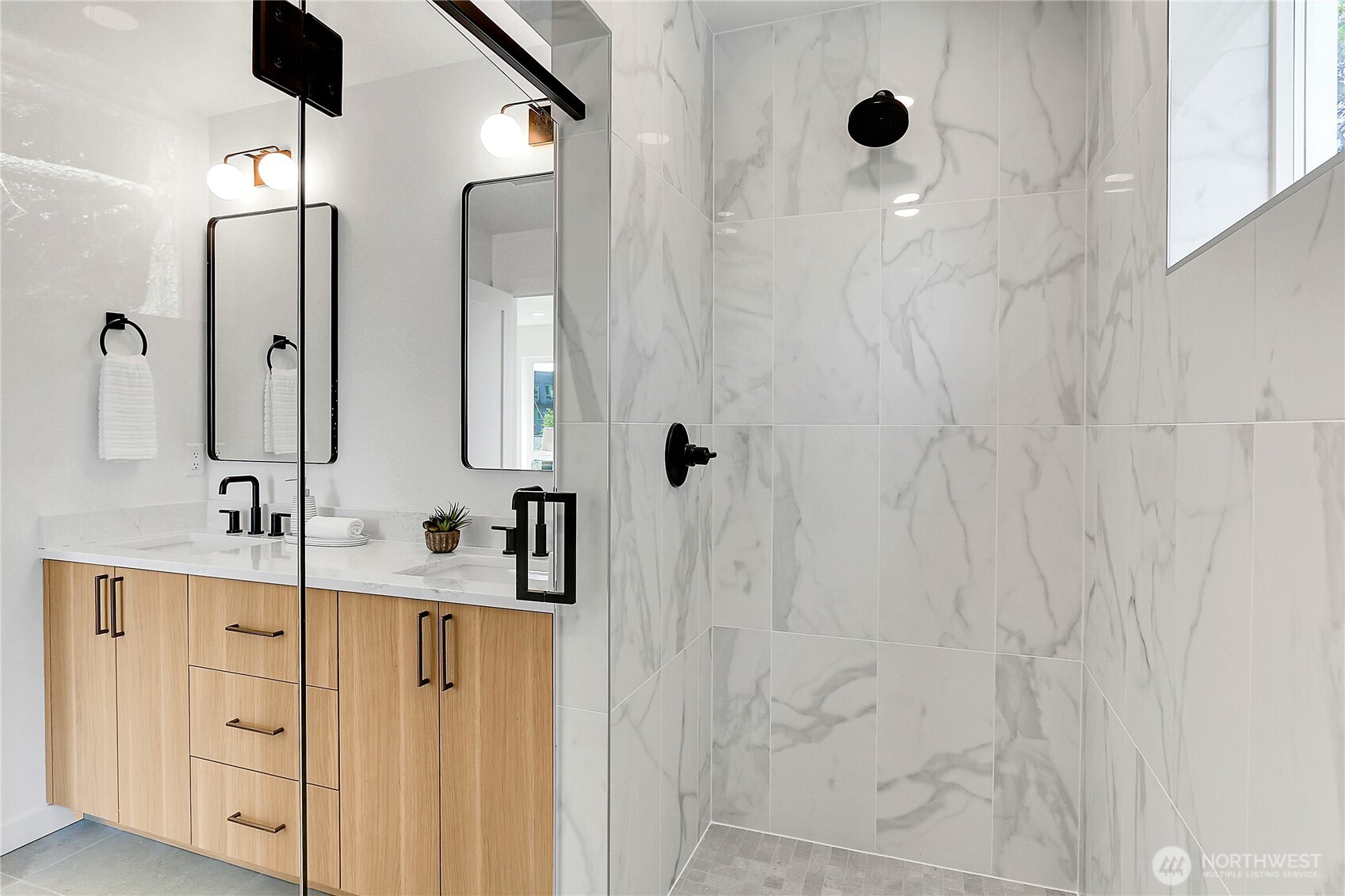 627 West Emerson Street Seattle, WA 98119 - Photo 17 of 30