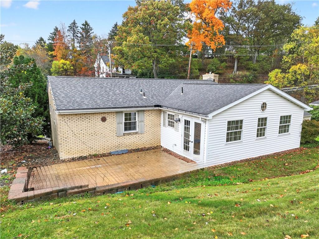 910 Burchfield Road Allison Park, PA 15101 - Photo 3 of 21 a house that has a big yard in front of it