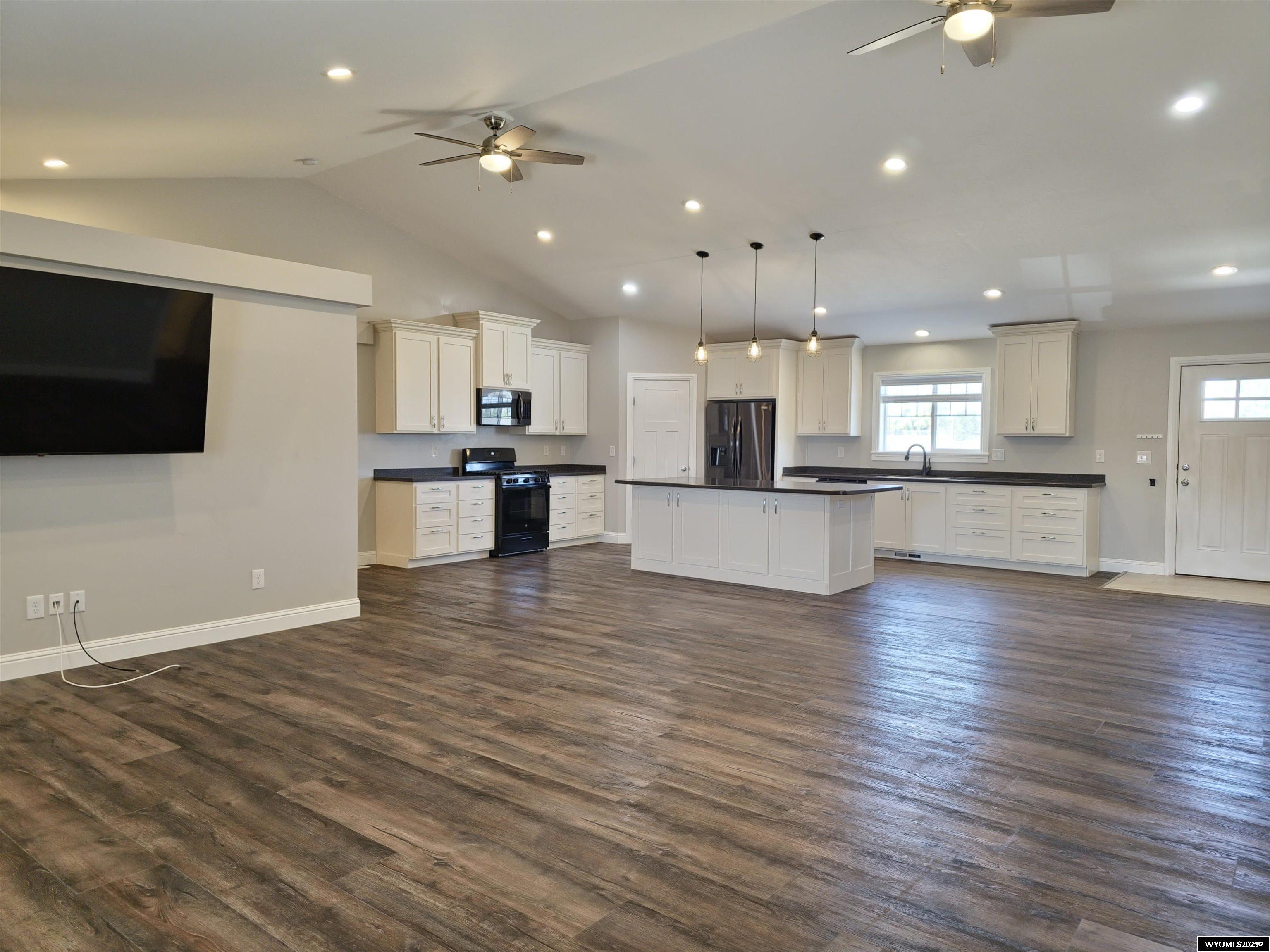 211 Connor's Way Lyman, WY 82937 - Photo 3 of 30