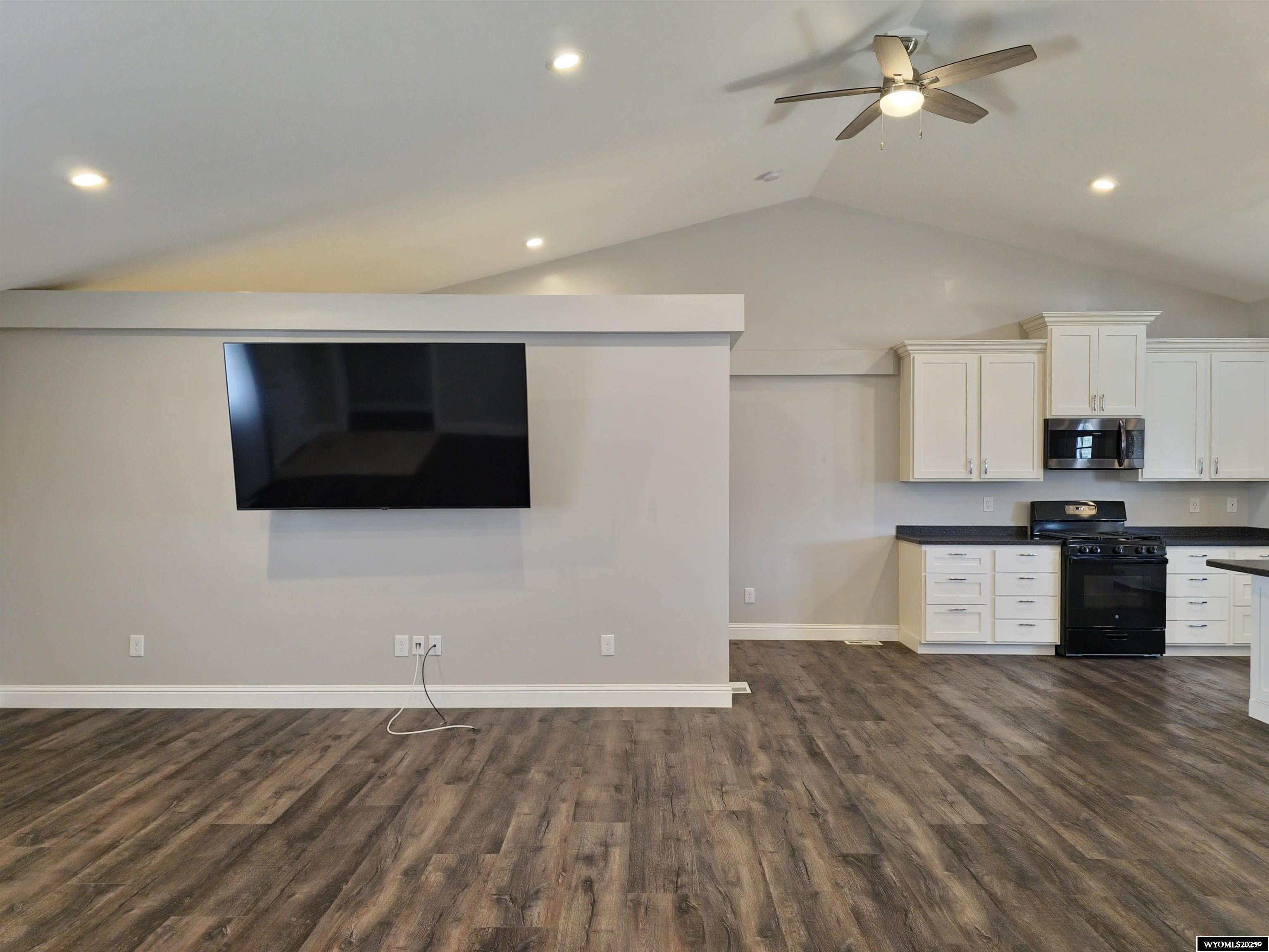 211 Connor's Way Lyman, WY 82937 - Photo 4 of 30